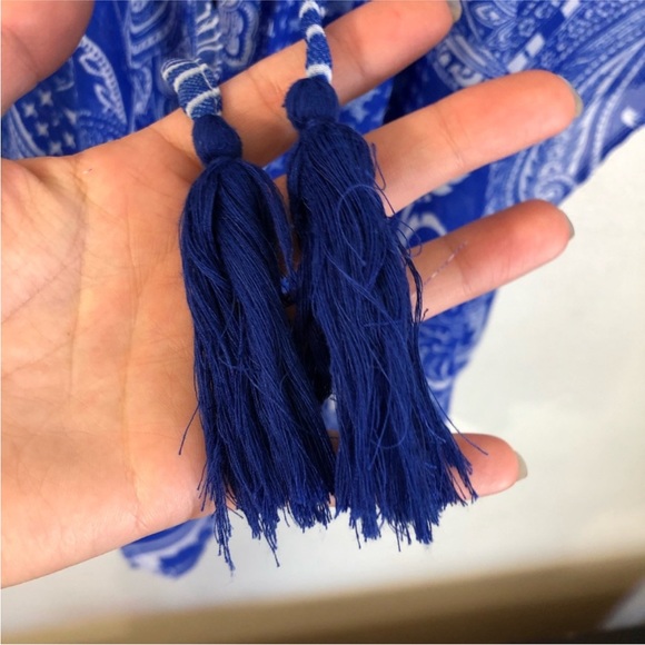 Blue White Sheer Floral Patterned Top - Picture 8 of 16